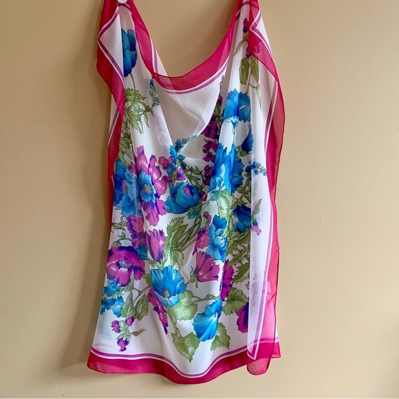 🛍Bundle sale! Vintage bright floral sheer scarf - Picture 6 of 7